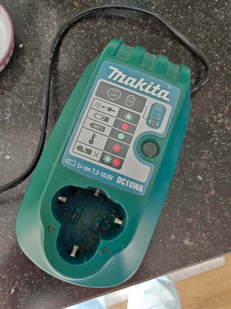 Makita Li-ion Oplader 7.2-10.8V DC10WA, Ophalen of Verzenden