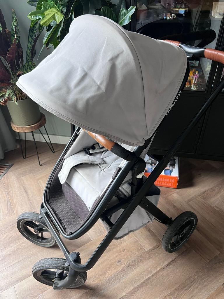 Dubatti kinderwagen, Kinderen en Baby's, Kinderwagens en Combinaties, Ophalen