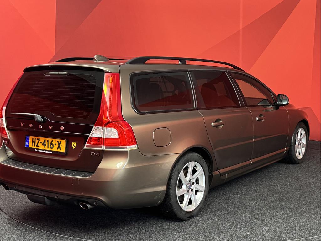 Volvo V70 2.0 D4 Summum | Trekhaak | Leder (bj 2015), Auto's, Volvo, 4 cilinders, Diesel, Lichtsensor, 22 km/l