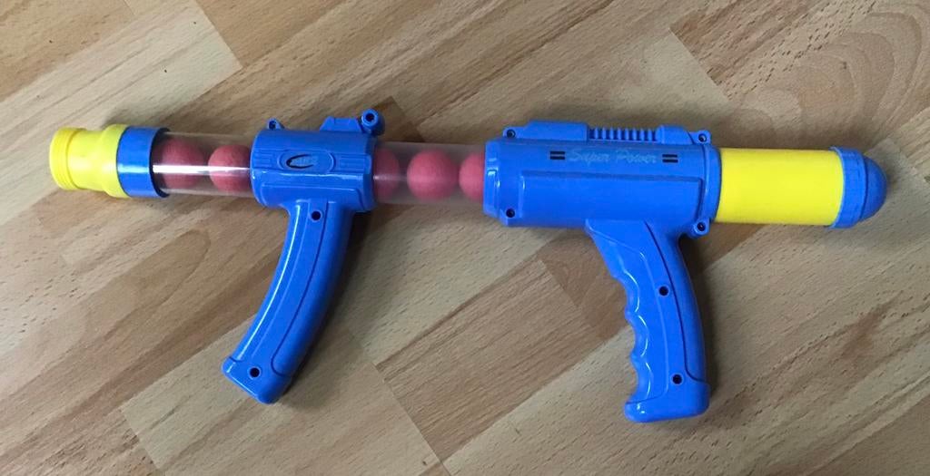 Speelgoed zachte balletjes geweer, Ophalen of Verzenden, Zo goed als nieuw