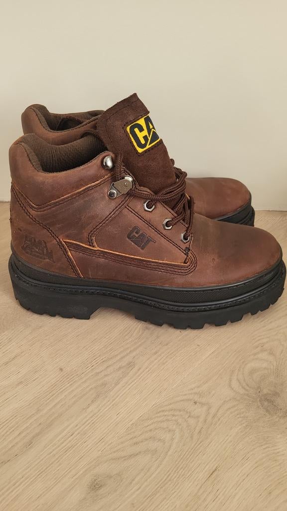 Nieuwe CAT bruine leren werkschoenen maat 40 twv €229, Bruin, Nieuw, Ophalen of Verzenden, CAT