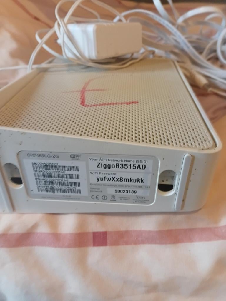 Ziggo Connect Box compleet abbonement vrij, Ophalen of Verzenden, Zo goed als nieuw