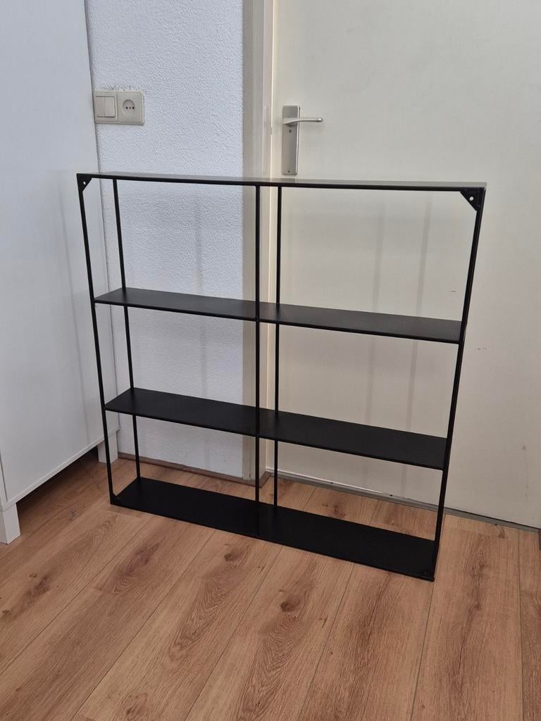 Zwart metalen wandrek met 3 planken, Huis en Inrichting, Ophalen, Met plank(en), Modern, Industrieel, Minimalistisch, 50 tot 100 cm
