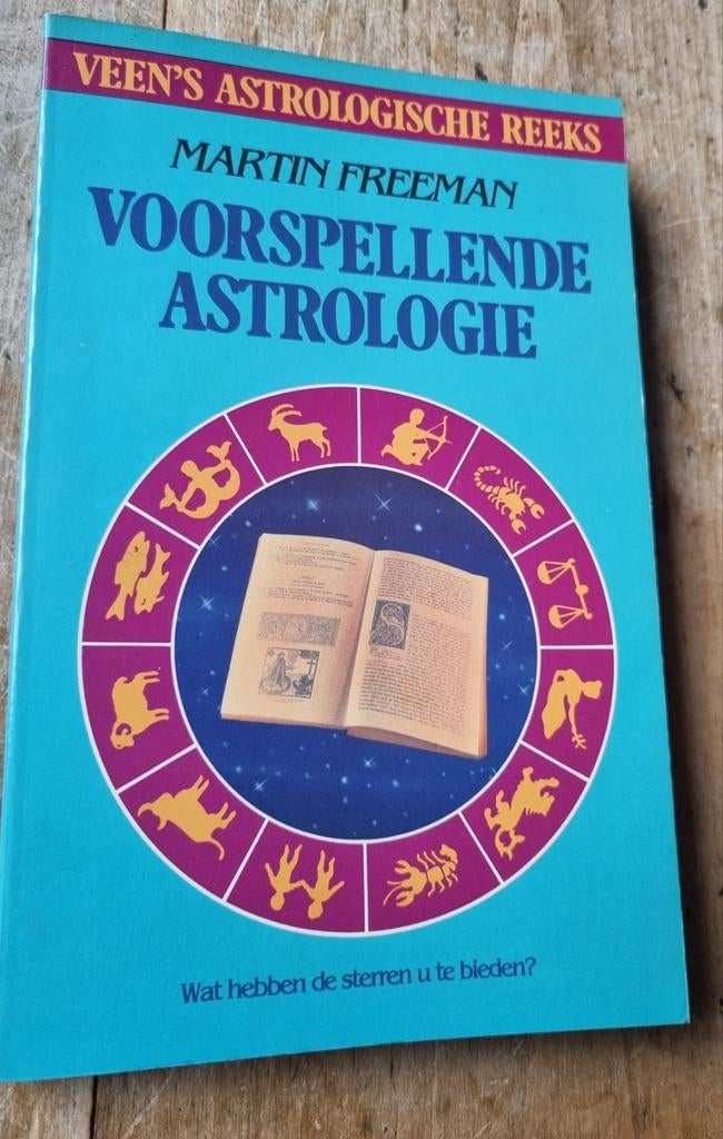 Voorspellende Astrologie van Martin Freeman, Ophalen of Verzenden, Astrologie, Achtergrond en Informatie