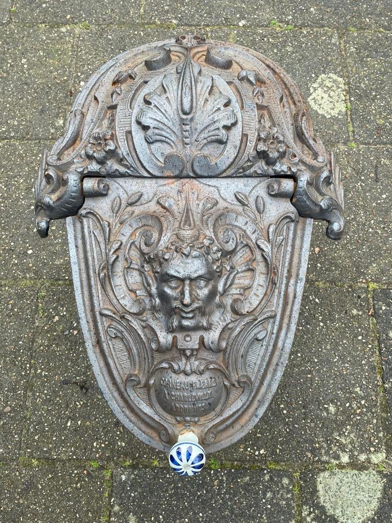 GIETIJZEREN KOLENBAK - CORNEAU FRERES A CHARLEVILLE ARDENNES, Ophalen, Gebruikt, Hout, Houtkachel