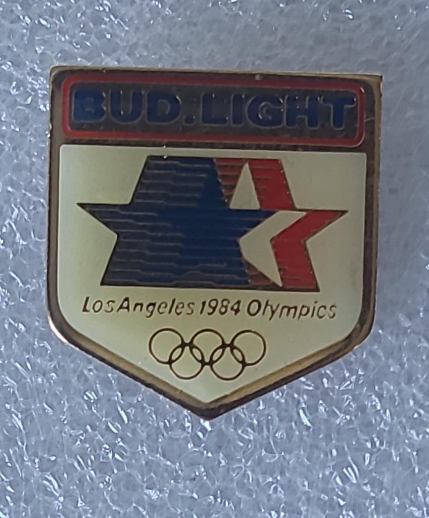 Bud Light Los Angeles 1984 Olympics pin, Verzamelen, Verzenden