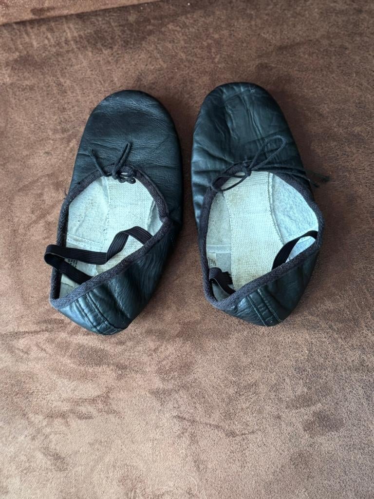 Balletschoenen papillon mt 4 1/2 B zwart, Ophalen of Verzenden, Zo goed als nieuw, Overige typen