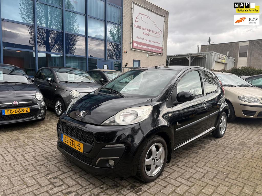 Peugeot 107 1.0 Black & Silver, Airco, Alcantara, Apk 01/27, Voorwielaandrijving, Euro 5, Gebruikt, 4 stoelen