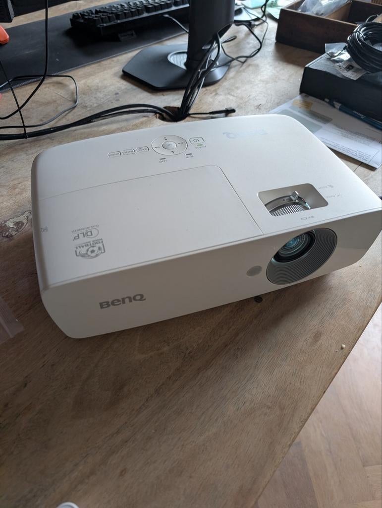 BenQ DLP projector type TH683 full HD zgan, Ophalen, Zo goed als nieuw