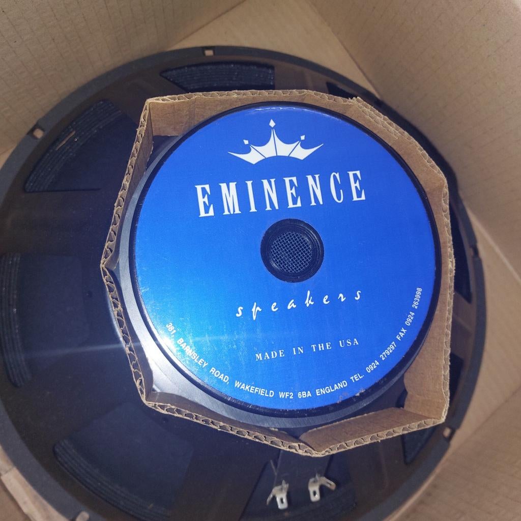 2 x Eminence speakers  model EM 15/300-L Nieuwe!!!, Ophalen