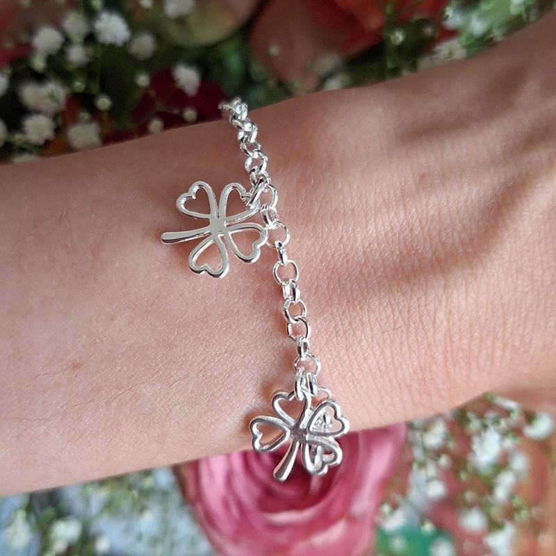 Armband met klavertjes, Verzenden, Cuijk, Onbekend, Met bedels of kralen