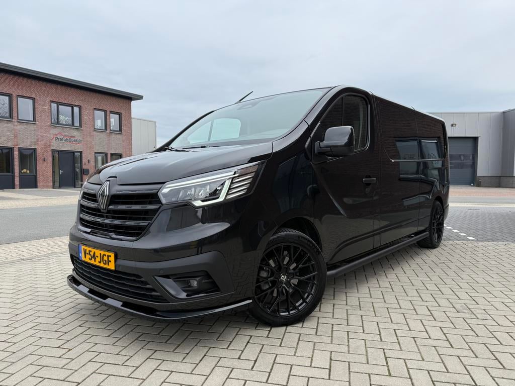 Renault trafic extra black edition 170pk automaat 19inch, Auto's, Renault, Zwart, Leder, Diesel