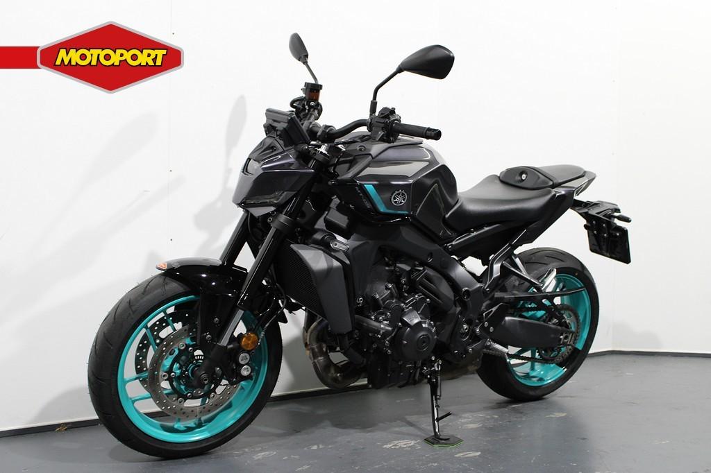 Yamaha MT 09 Y-AMT (bj 2024) - foto 2