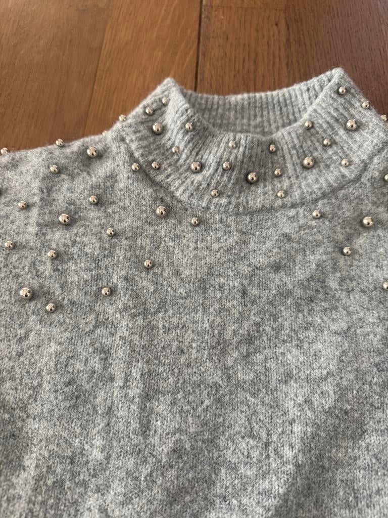 Trui met zilveren bolletjes maat xs maar valt als s, Ophalen of Verzenden, Zo goed als nieuw, Maat 34 (XS) of kleiner