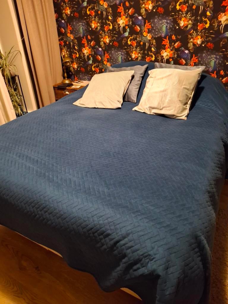 Velours groene sprei, 240 bij 260, 210 cm, Tweepersoons, Ophalen of Verzenden, Zo goed als nieuw