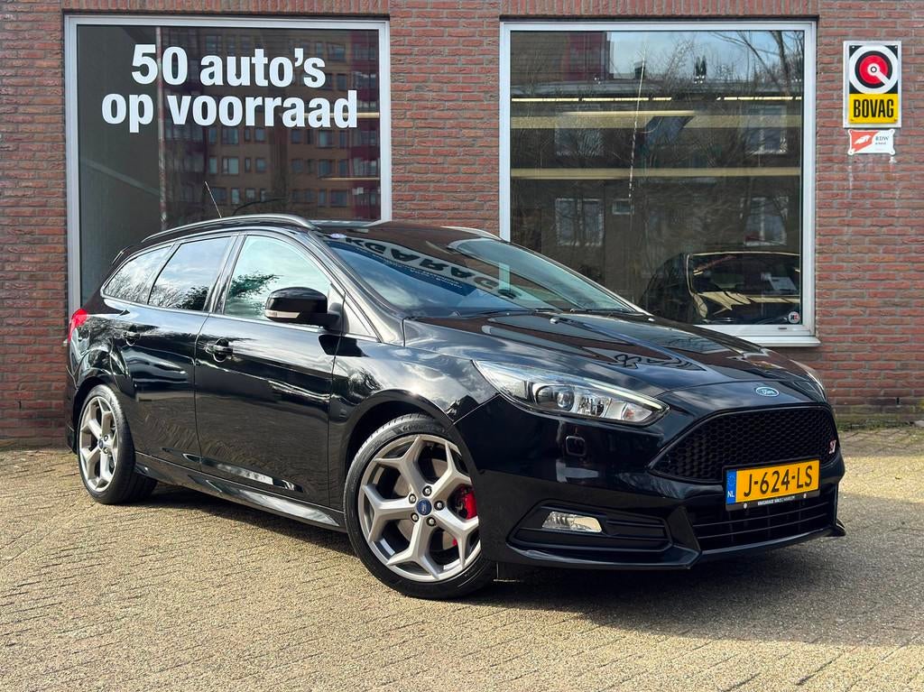 Ford Focus Wagon 2.0 ST | Recaro | Navi | Cruise | Winterpac, Auto's, 15 km/l, Gebruikt, 4 cilinders, Zwart