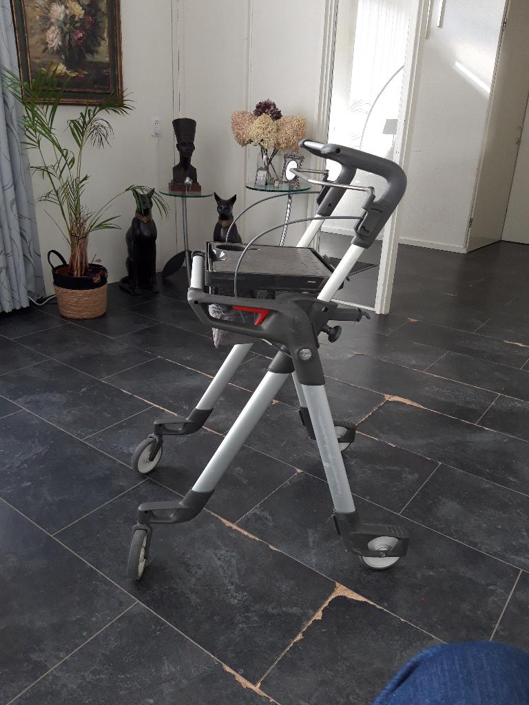 ROLLATORS wegens overlijden, Diversen, Rollators, Ophalen, Opvouwbaar, Gebruikt