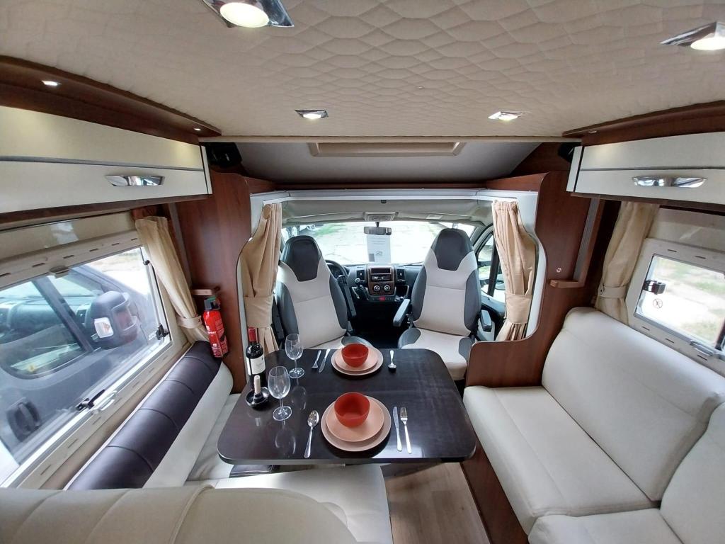 Mooie McLouis MC4 met 2x solair, Lpg, TV en dak ventilator !, Ringverwarming, Fiat, MCLouis, 6 tot 7 meter