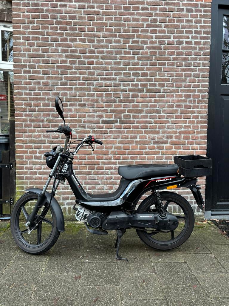 Rieju Bye Bike brommer 45 km/u (geel kenteken, 2-takt), Fietsen en Brommers, Ophalen, Gebruikt, Overige typen, Overige merken