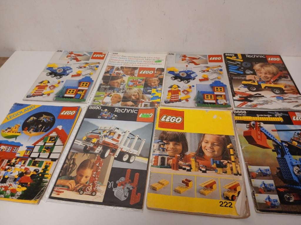 8x groot lego bouwboek ook wat lego technic boeken, Ophalen of Verzenden