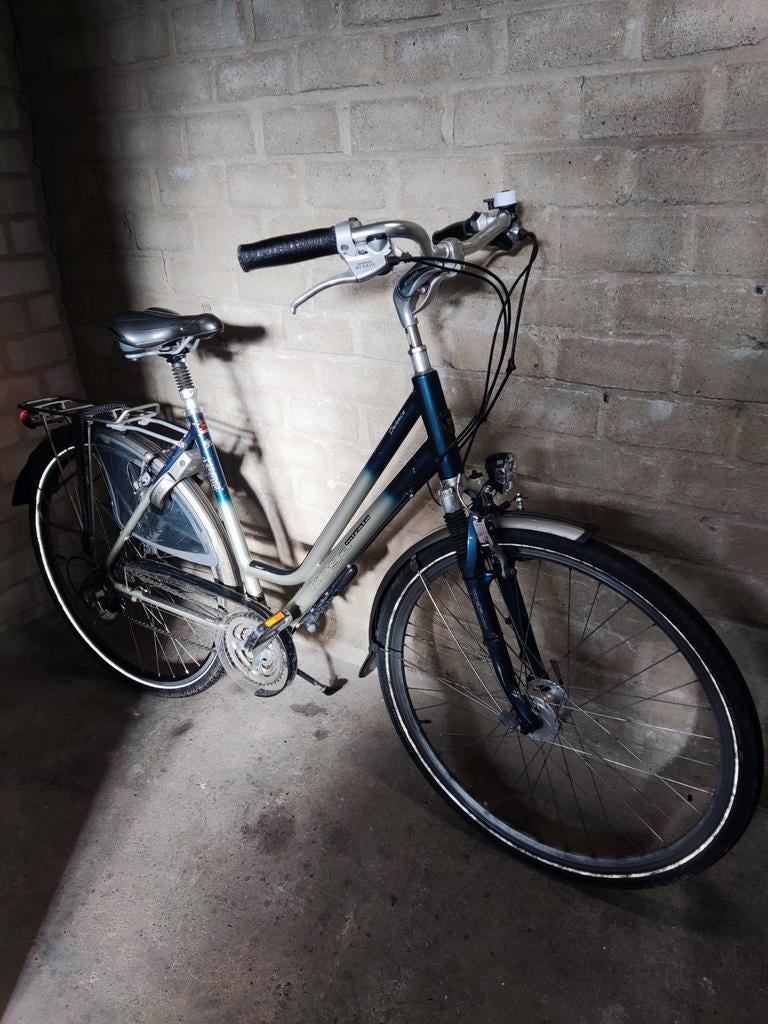 Koga Damesfiets en 21 versnellingen, Fietsen en Brommers, Fietsen | Dames | Damesfietsen, Ophalen of Verzenden, Gebruikt, Overige merken