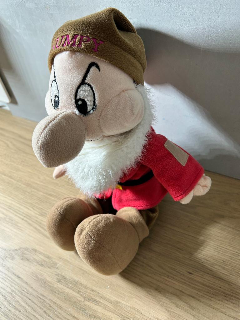 Sneeuwwitje Dwerg Grumpy, Verzamelen, Disney, Ophalen of Verzenden, Sneeuwwitje of Doornroosje, Zo goed als nieuw, Knuffel