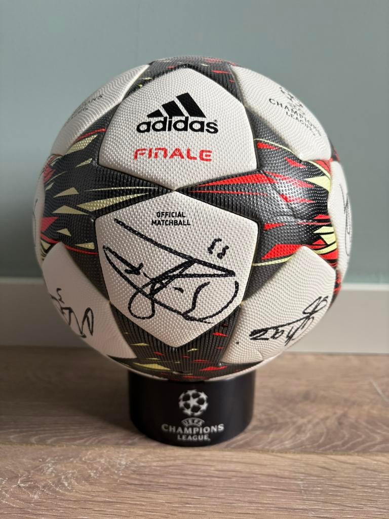 Wedstrijdbal Champions League - handtekeningen Ajax selectie, Maat XL, Ophalen, Bal