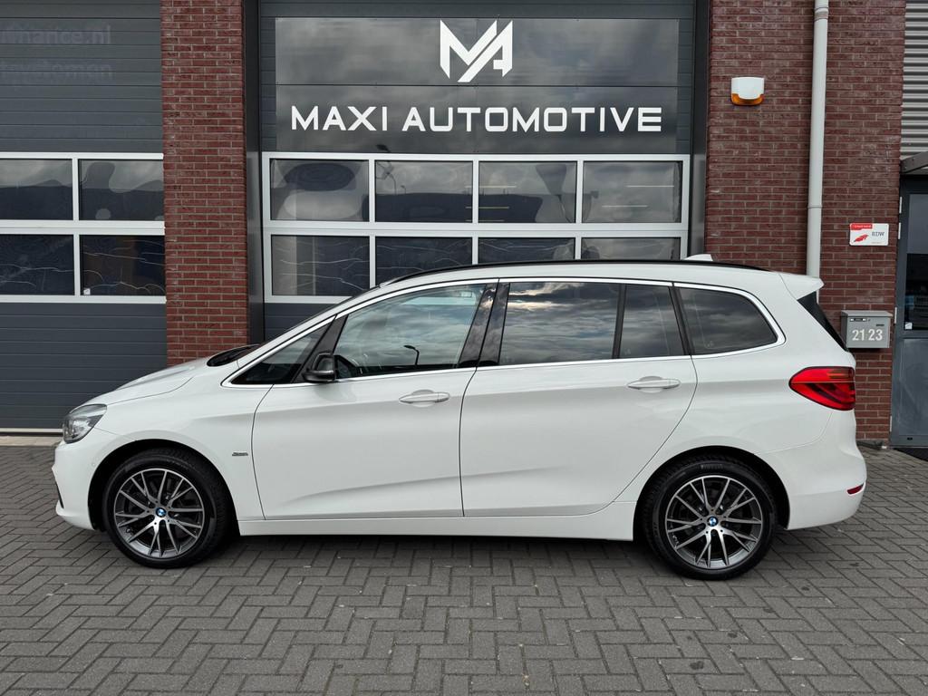 BMW 2-serie Gran Tourer 220i 7p. High Executive LED HUD Navi, 1998 cc, Gebruikt, 2-Serie Gran Tourer, 7 stoelen