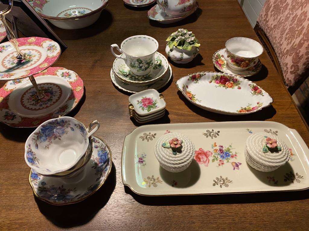 Royal Albert Servies - nog enkele stukken, Ophalen