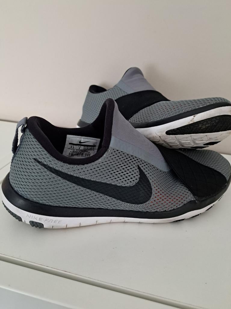 Nike training instappers maat 37,5 - zo goed als nieuw, Ophalen of Verzenden, Zo goed als nieuw