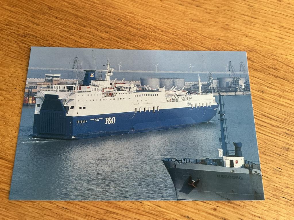 S416 Zeebrugge haven PRIDE OF SUFFOLK NAESBORG, Ophalen of Verzenden