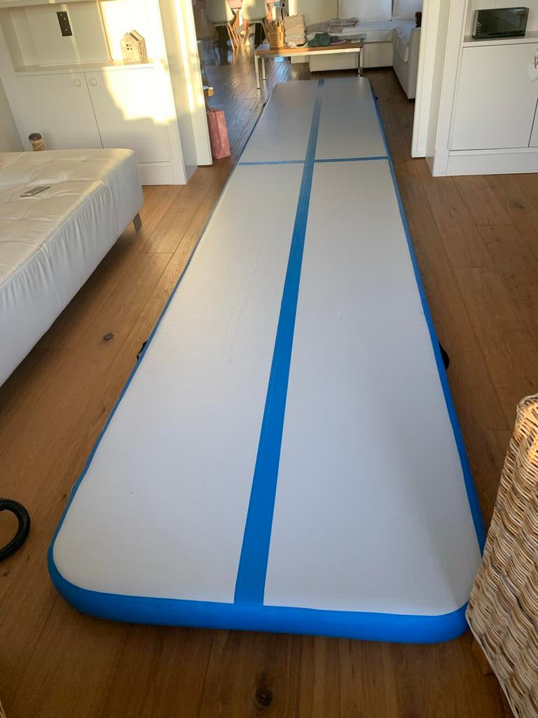 Airtrack / Opblaasbare Gymnastiekmat 600x100x10 cm met pomp, Ophalen, Gebruikt