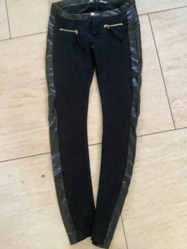 MET Legging met lak details, Legging, Maat 36/38 (S), Zwart, Ophalen of Verzenden