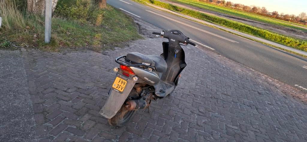 Kymco opknapper, Fietsen en Brommers, Scooters | Kymco, Ophalen, Gebruikt, Benzine, Agility