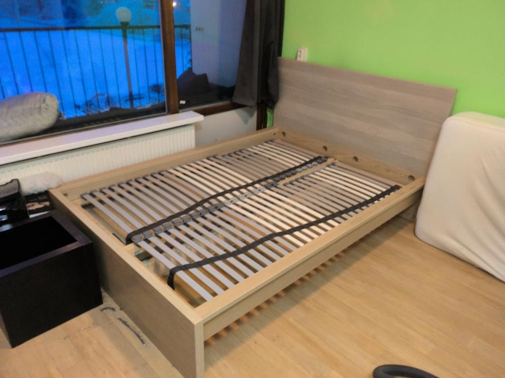 IKEA MÅLM bedframe (eiken, 140 cm breed), Huis en Inrichting, Slaapkamer | Bedden, Gebruikt, Tweepersoons, 140 cm, 200 cm, Hout