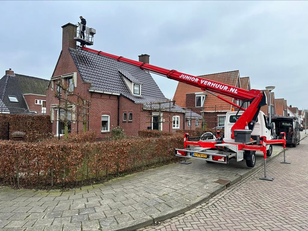 Hoogwerker huren verhuur juniorverhuur hoogwerkerverhuur