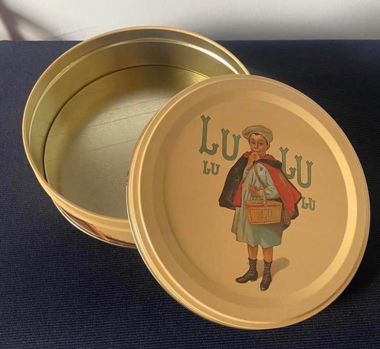 Rond blik van Lu scholiertje. Doorsnede 19 cm., Verzamelen, Ophalen of Verzenden, Zo goed als nieuw, Koek(jes), Overige merken