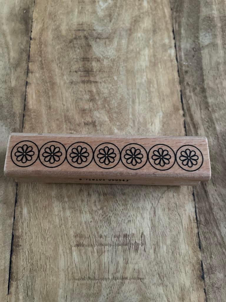 Houten Stempel met Bloemenrand van Ludiec, Ophalen of Verzenden, Houten stempel