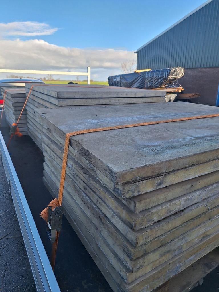 Partij goedkope steenschotten/ tentvloeren op is op, Ophalen of Verzenden, Zo goed als nieuw, Overige materialen