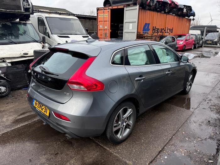 Uitlaat (compleet) van een Volvo V40, Auto-onderdelen, Uitlaatsystemen, Gebruikt, -, -, Ophalen of Verzenden