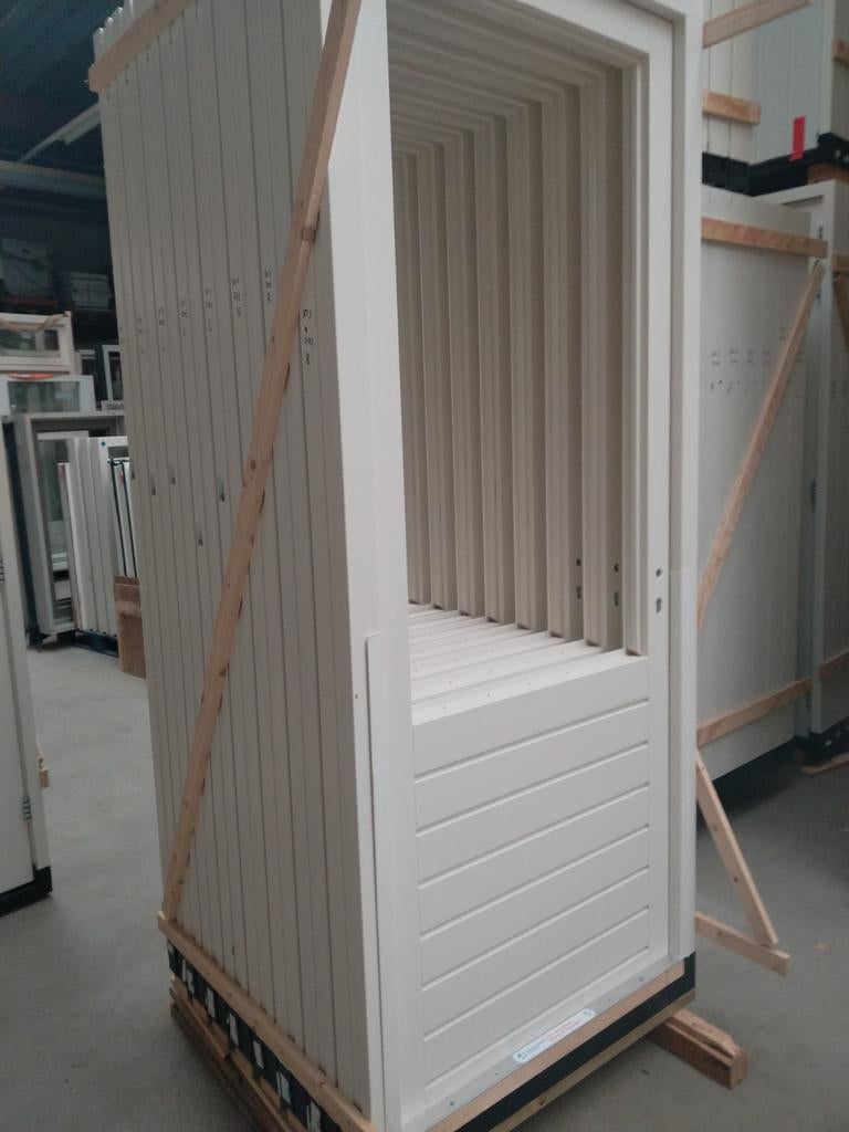 Hardhout kozijn met achterdeur, Doe-het-zelf en Verbouw, Deuren en Horren, 215 cm of meer, Nieuw, Buitendeur, Hout