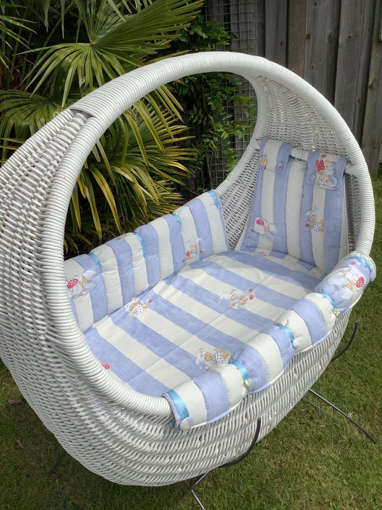 Rotan wieg, Kinderen en Baby's, Babywiegjes en Ledikanten, Ophalen, Gebruikt, Wieg