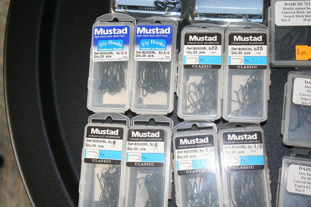 Groot assortiment Zalm en Zeeforel haken, Watersport en Boten, Hengelsport | Vliegvissen, Ophalen of Verzenden, Nieuw, Haak