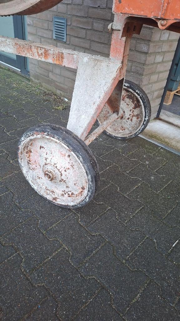 Grote Lescha betonmolen betonmixer 160 liter 230volt., Doe-het-zelf en Verbouw, Betonmolens, Ophalen, Gebruikt, ., .