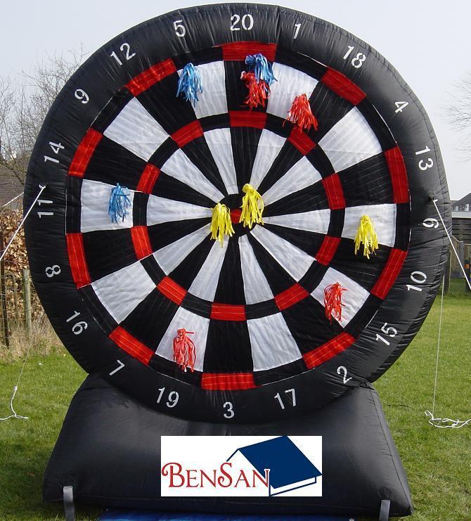 dartbord attractie feest zeskamp spel huren bensan enter, Hobby en Vrije tijd, Feestartikelen | Verhuur, Ophalen, Zo goed als nieuw