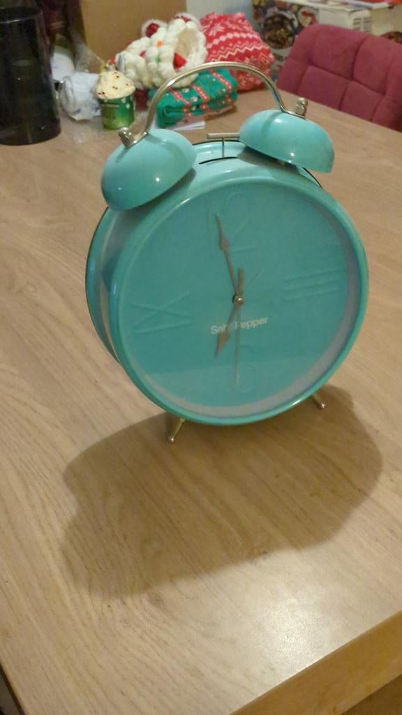 Salt en pepper klok, Ophalen, Zo goed als nieuw, Wandklok