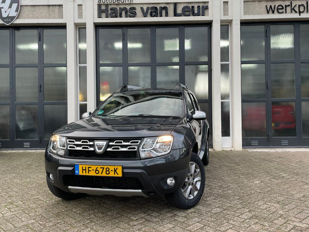 Dacia Duster 1.2 TCE 10-2015 Trekhaak Airco Cruise Control, Auto's, Dacia, Voorwielaandrijving, 4 cilinders, 635 kg, USB
