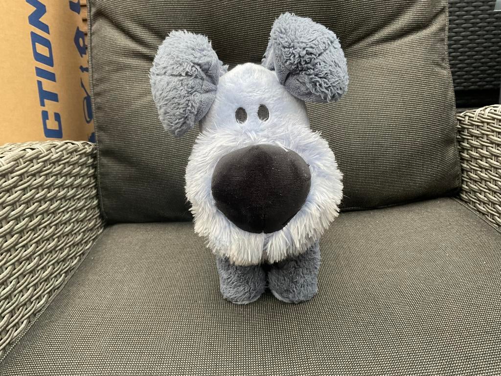 Zgan, stoffig maar niet kapot, werkende Woezel pop knuffel, Kinderen en Baby's, Speelgoed | Knuffels en Pluche, Ophalen, Zo goed als nieuw