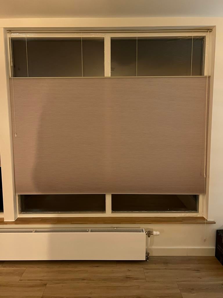 Veneta plisse gordijn, Ophalen, Zo goed als nieuw