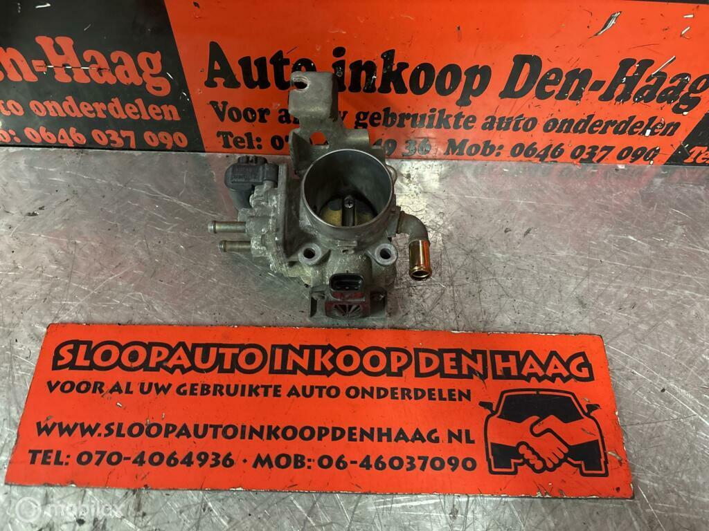 Suzuki Swift ('05-'10) 1.3/1.5 Gasklephuis | 1813783E11 |, Ophalen of Verzenden, Gebruikt, Suzuki